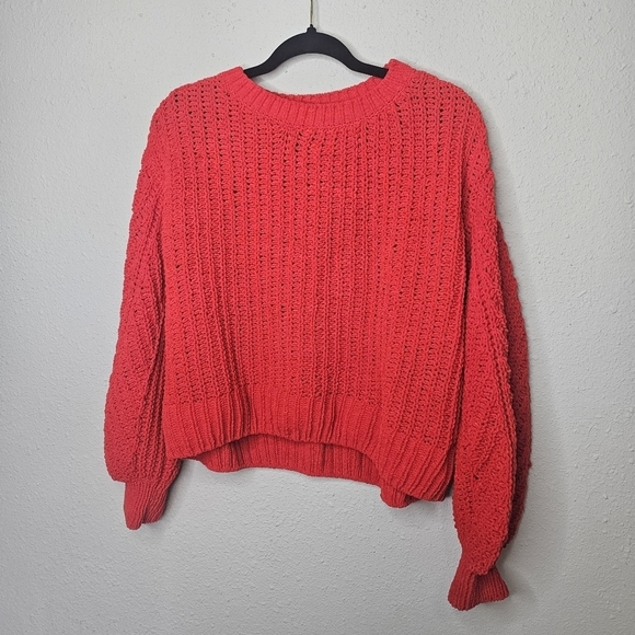 H&M Red Chunky Knit Crop Sweater PLUS Disney Mickey Minnie Tee‎ Shirt Size Small - Picture 6 of 14